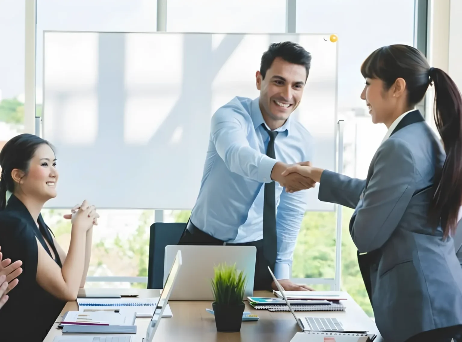 Vandey Global study abroad vlog thumbnail